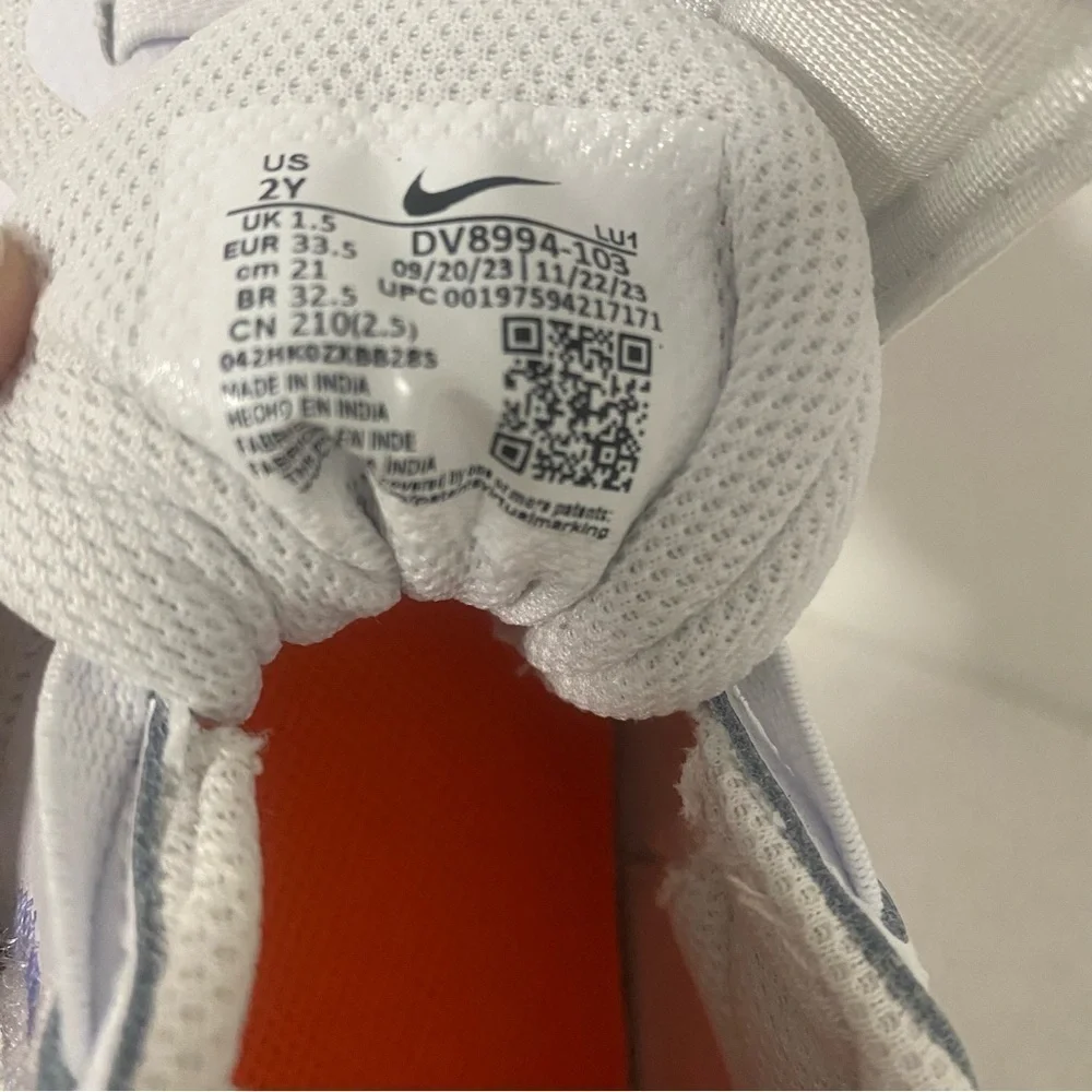 Nike Team Hustle D 11 PS [DV8994-103] Preschools Basketball Shoes 2Y White
